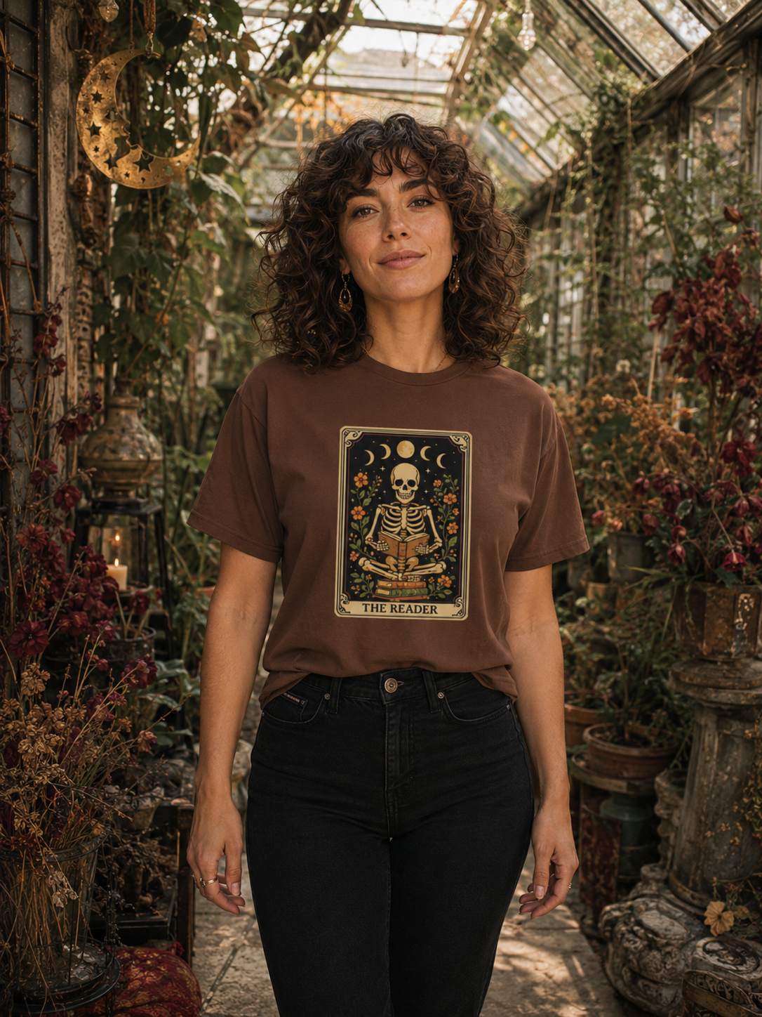 The Reader Skeleton Book Lover Tarot Graphic T-Shirt